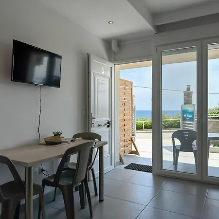 Blue Horizon 6 Apartment *