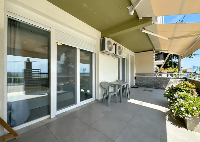 Blue Horizon 6 Apartment