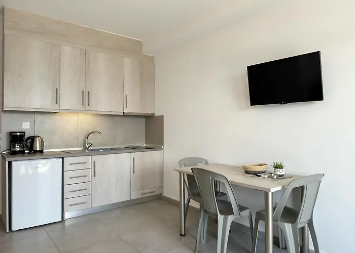 Blue Horizon 6 Apartment